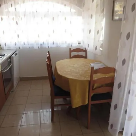 Apartmán Dani 2 *